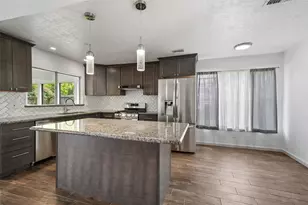 248 E Castle Harbour Dr, Friendswood, TX 77546 - Photo 13