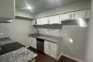 11927 Beechnut St, Houston, TX 77072 - Photo 17
