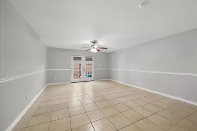 5204 Arboles Drive #L, Houston, TX 77035 - Photo 5