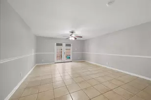 5204 Arboles Dr, Houston, TX 77035 - Photo 5