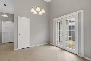 2019 Creek Valley Ln, Sugar Land, TX 77478 - Photo 9