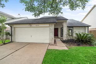 2019 Creek Valley Ln, Sugar Land, TX 77478 - Photo 25