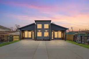 5034 Pershing St, Houston, TX 77033 - Photo 3