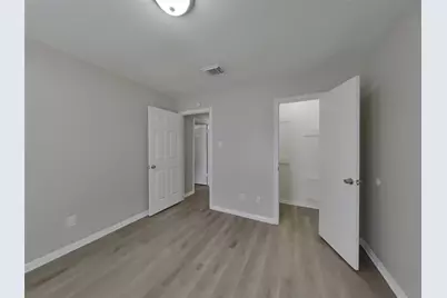 16311 Green Shade Drive, Houston, TX 77090 - Photo 11