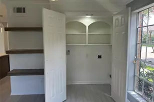 14401 Misty Meadow Ln, Houston, TX 77079 - Photo 9