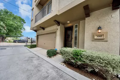 442 N Live Oak Street, Houston, TX 77003 - Photo 1