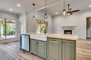18005 Cindy Ln, Conroe, TX 77302 - Photo 21