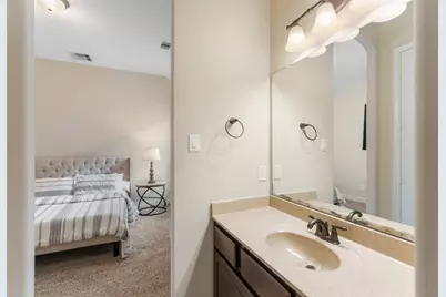 34 Danby Place, The Woodlands, TX 77375 - Photo 7