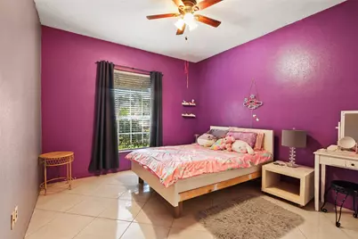 14554 Sycamore Lake Road, Houston, TX 77062 - Photo 17