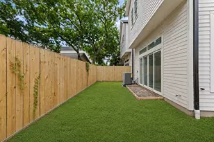 1320 Alexander St, Houston, TX 77008 - Photo 37