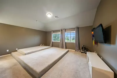 7819 Heron Lakes Drive, Houston, TX 77064 - Photo 35