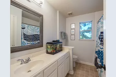 7819 Heron Lakes Drive, Houston, TX 77064 - Photo 33
