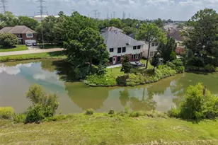 7819 Heron Lakes Dr, Houston, TX 77064 - Photo 41