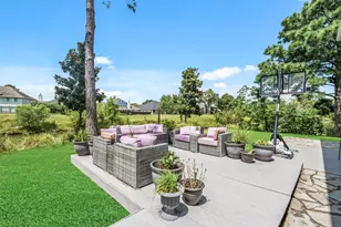 7819 Heron Lakes Dr, Houston, TX 77064 - Photo 37