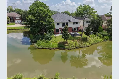 7819 Heron Lakes Drive, Houston, TX 77064 - Photo 39