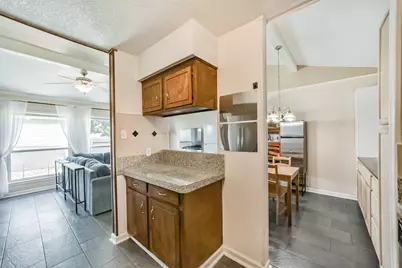 1749 Dolphin Drive, Seabrook, TX 77586 - Photo 9