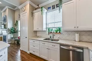 6 Compass Cir, Galveston, TX 77554 - Photo 25