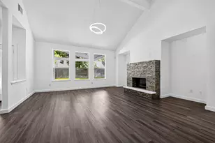 13403 Summer Villa Ln, Houston, TX 77044 - Photo 11