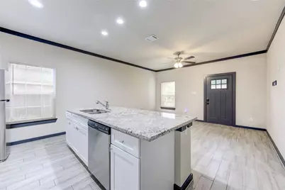 8103 Glass Street #AB, Houston, TX 77016 - Photo 5