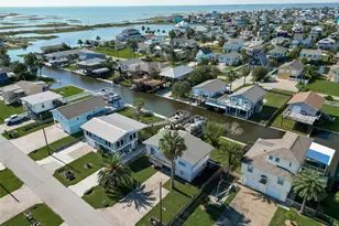16606 Bermuda Way, Jamaica Beach, TX 77554 - Photo 33