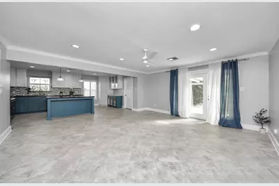 10303 Greenwillow Street, Houston, TX 77035 - Photo 13