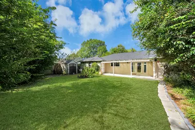 10303 Greenwillow Street, Houston, TX 77035 - Photo 43