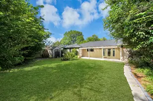 10303 Greenwillow St, Houston, TX 77035 - Photo 43