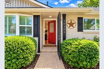 10303 Greenwillow Street, Houston, TX 77035 - Photo 7