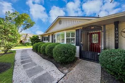10303 Greenwillow Street, Houston, TX 77035 - Photo 5