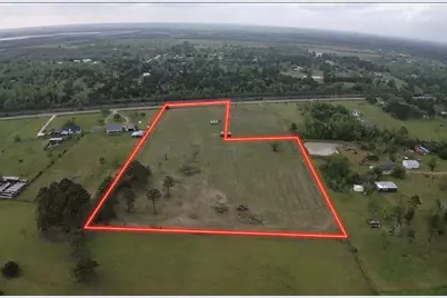 9715 County Road 171, Liverpool, TX 77577 - Photo 9