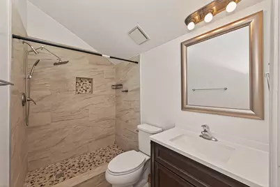 180 April Point Drive S, Conroe, TX 77356 - Photo 31