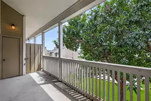 180 April Point Dr S, Conroe, TX 77356 - Photo 11