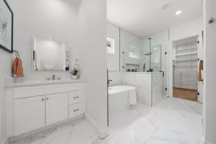 406 E 33rd St, Houston, TX 77018 - Photo 17