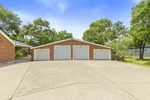 203 Mapleleaf St, Magnolia, TX 77354 - Photo 3