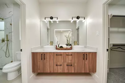 319 E Gulf Street, Baytown, TX 77520 - Photo 27