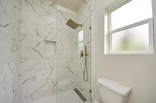 319 E Gulf St, Baytown, TX 77520 - Photo 29