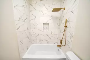 319 E Gulf St, Baytown, TX 77520 - Photo 35