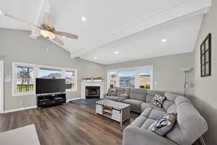 16713 Jamaica Beach Rd, Jamaica Beach, TX 77554 - Photo 5