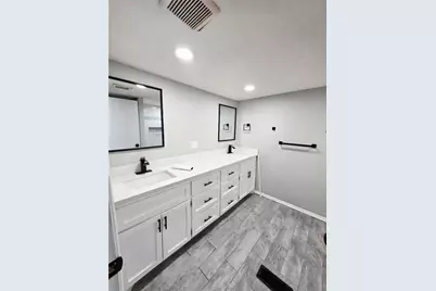 310 Paddock Road #5, Willis, TX 77378 - Photo 7