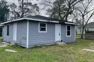 9110 Heatherside St, Houston, TX 77016 - Photo 1
