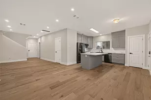 11812 Chanteloup Dr, Houston, TX 77047 - Photo 9