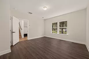 11812 Chanteloup Dr, Houston, TX 77047 - Photo 19