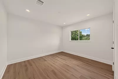 11812 Chanteloup Drive, Houston, TX 77047 - Photo 35
