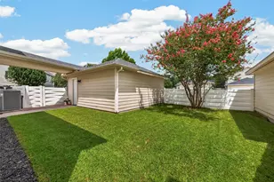 11812 Chanteloup Dr, Houston, TX 77047 - Photo 41