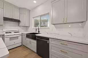 11812 Chanteloup Dr, Houston, TX 77047 - Photo 13