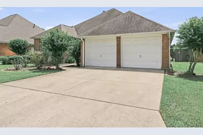 2107 Avenue K, Nederland, TX 77627 - Photo 3