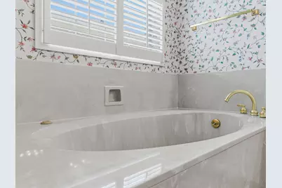 2107 Avenue K, Nederland, TX 77627 - Photo 25
