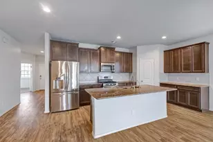 2331 Strong Horse Dr, Conroe, TX 77301 - Photo 5