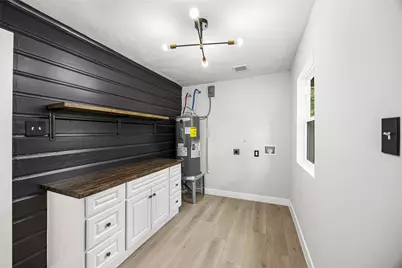 4626 Holly Street, Bellaire, TX 77401 - Photo 29