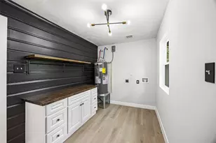 4626 Holly St, Bellaire, TX 77401 - Photo 29